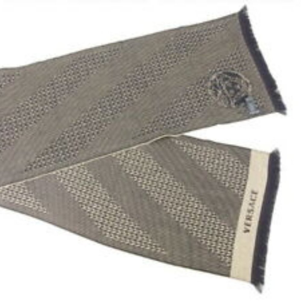 Versace Muffler Beige Authentic - image 5